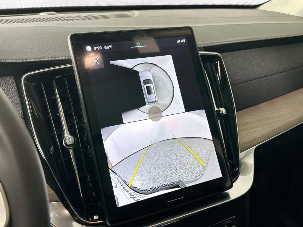 new 2025 Volvo XC90 Plug-In Hybrid car, priced at $72,991