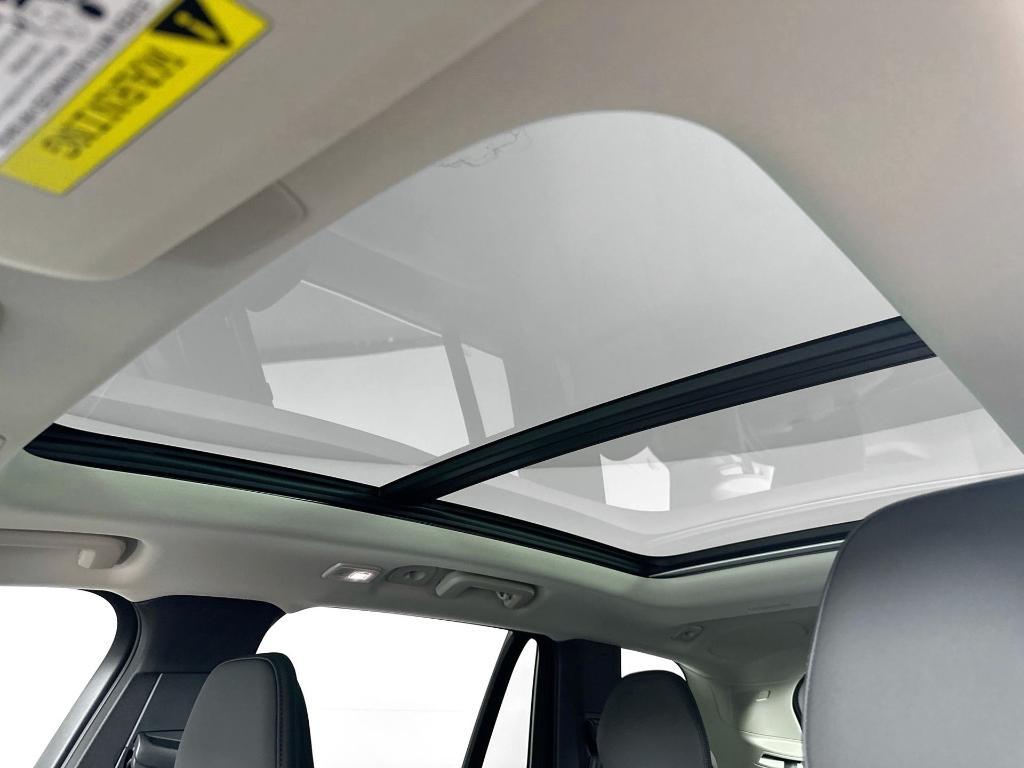 new 2025 Volvo XC90 Plug-In Hybrid car, priced at $72,991