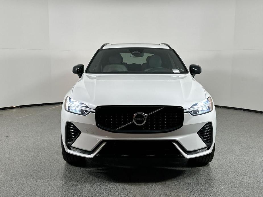 used 2022 Volvo XC60 car, priced at $37,291