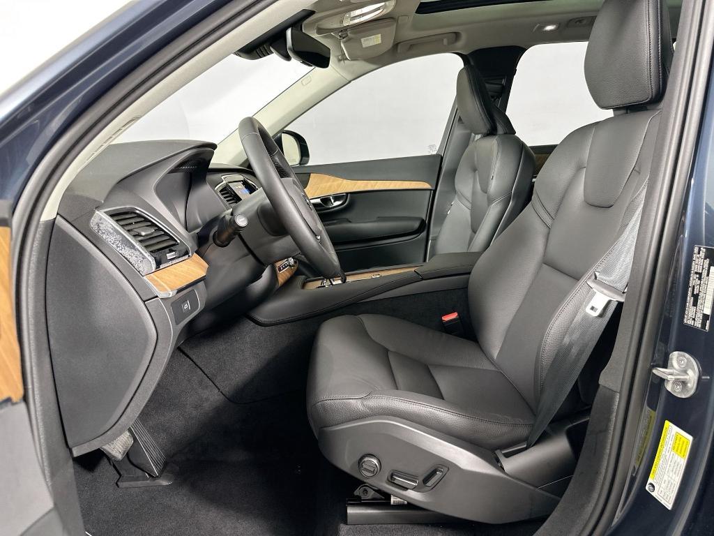 new 2025 Volvo XC90 car, priced at $68,065