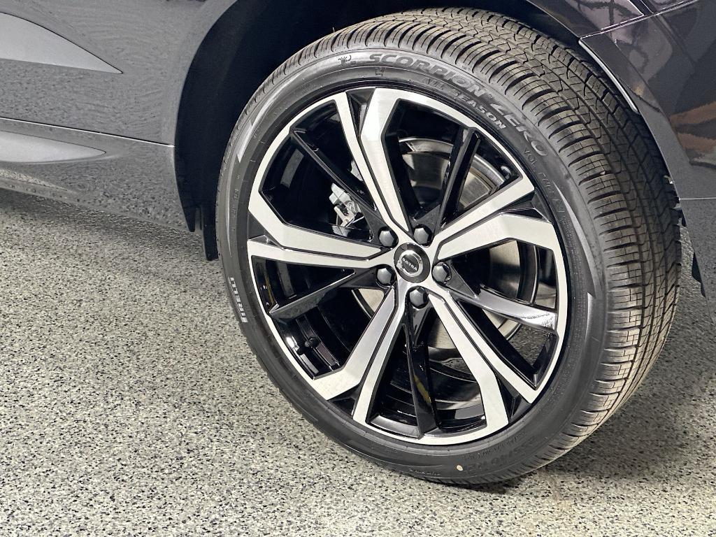 new 2025 Volvo XC60 Plug-In Hybrid car, priced at $66,945