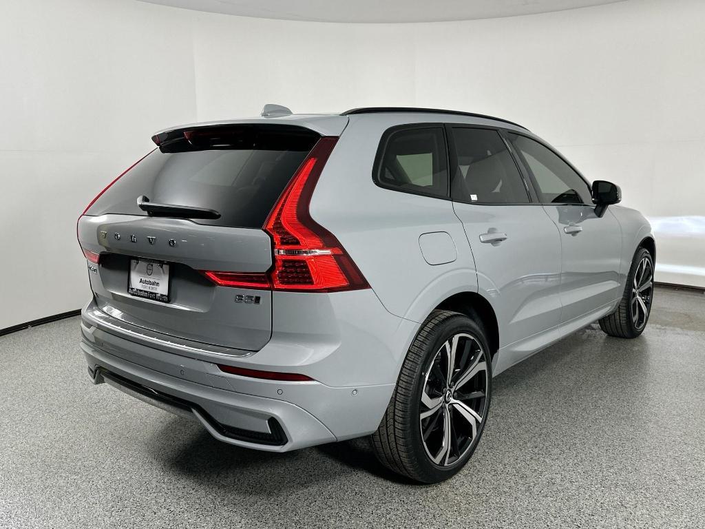 new 2025 Volvo XC60 car, priced at $61,260