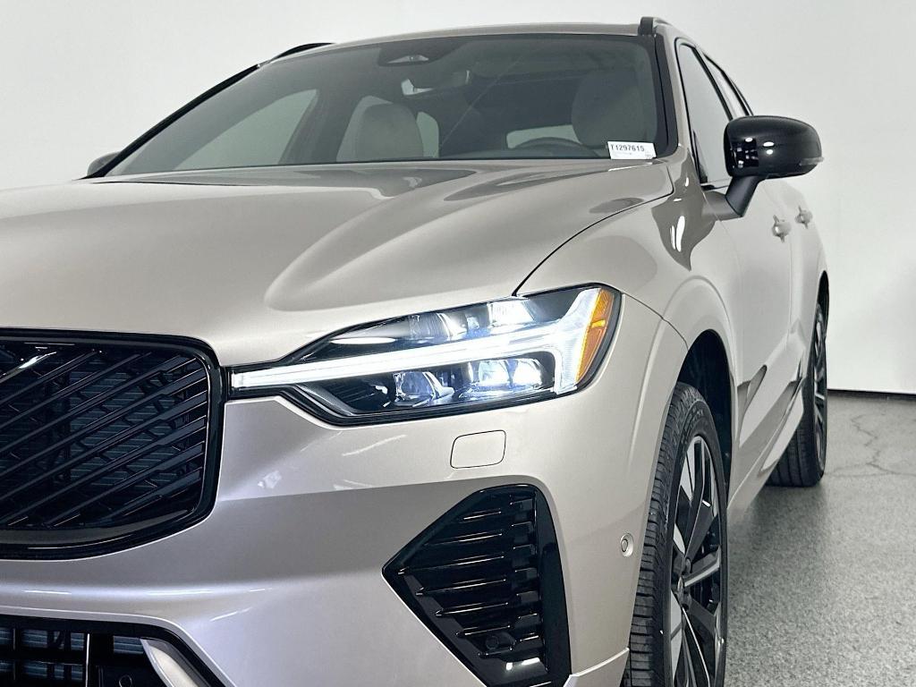 new 2026 Volvo XC60 car, priced at $56,485