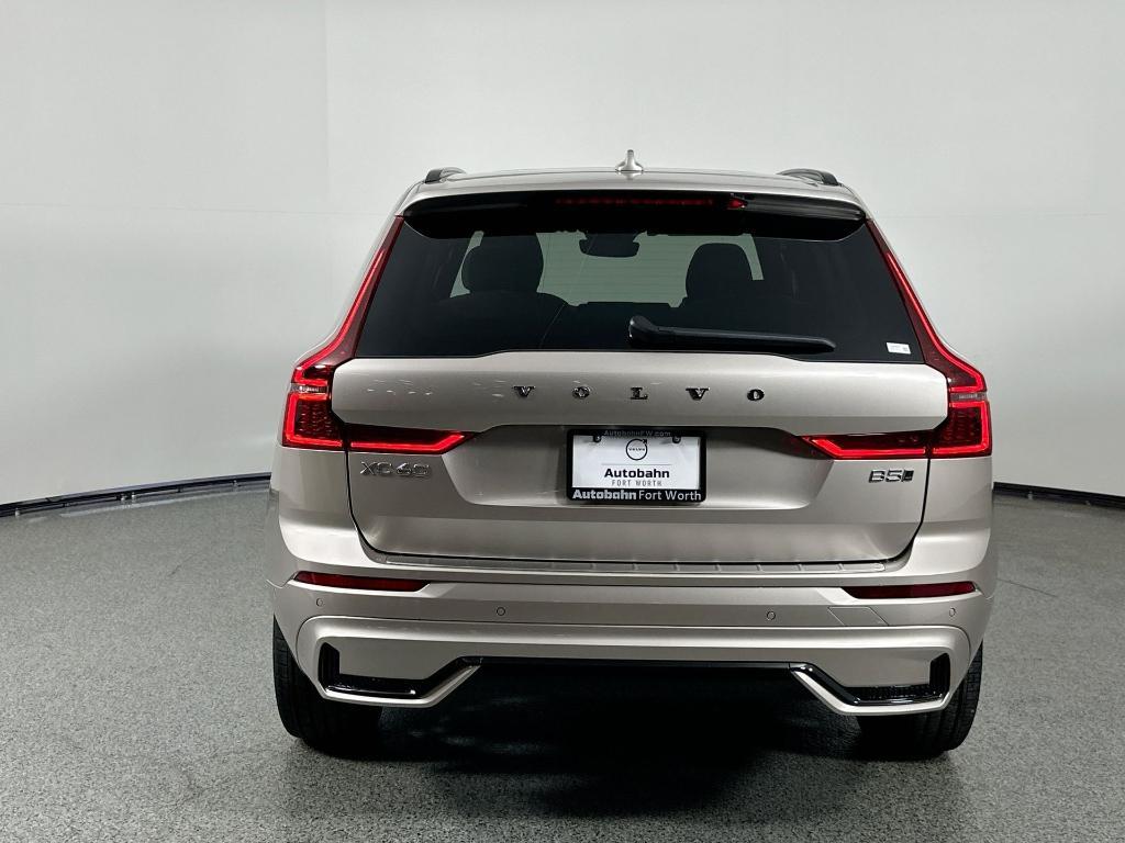 new 2026 Volvo XC60 car, priced at $56,485