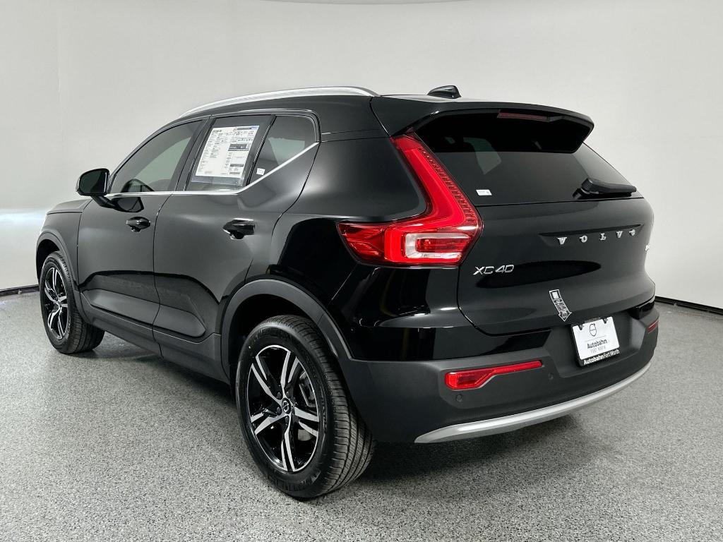 new 2025 Volvo XC40 car, priced at $44,000