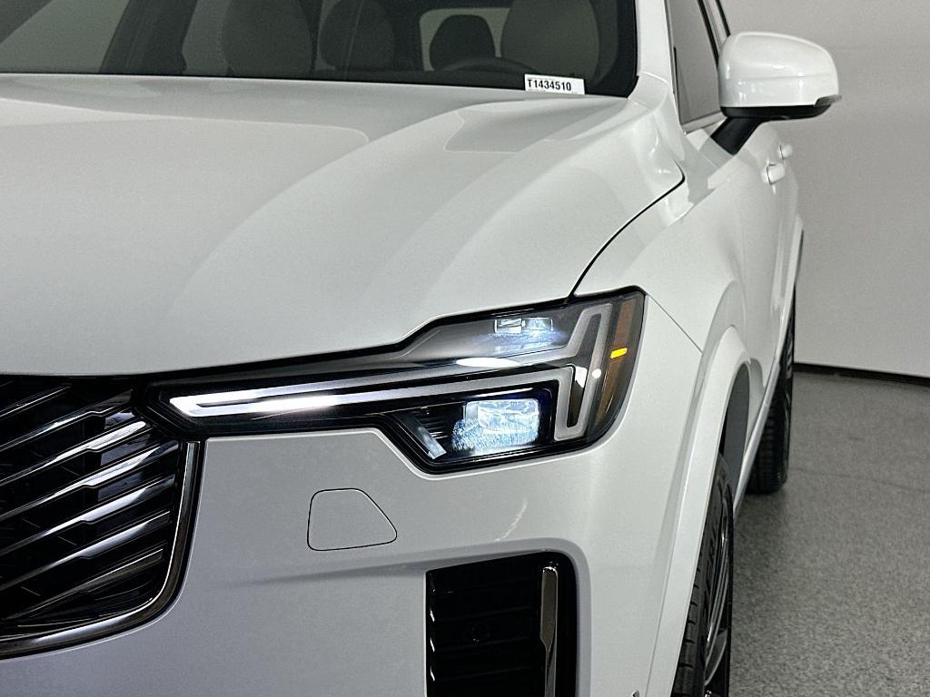 new 2026 Volvo XC90 car, priced at $75,180