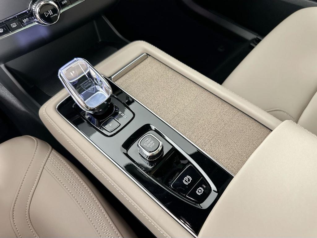 new 2026 Volvo XC90 car, priced at $75,180