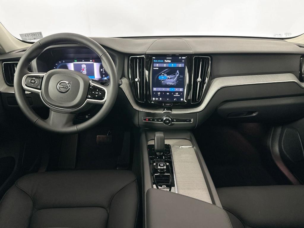 new 2025 Volvo XC60 car, priced at $50,459