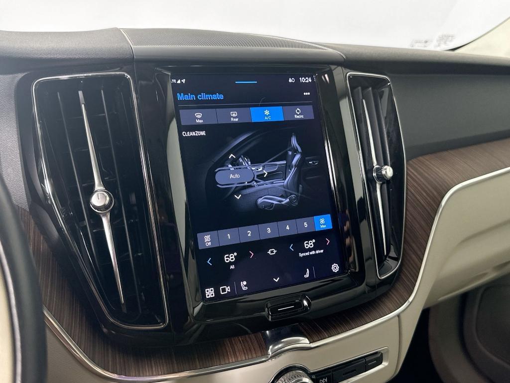 used 2022 Volvo XC60 car, priced at $29,751