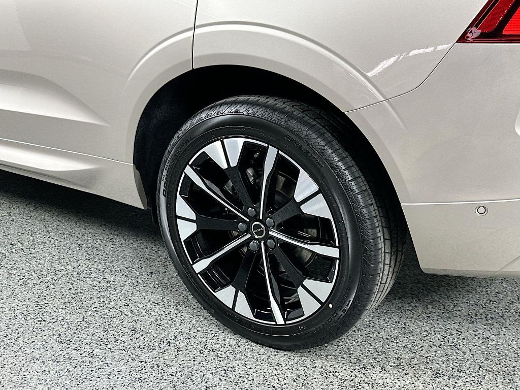 new 2026 Volvo XC60 car, priced at $57,985