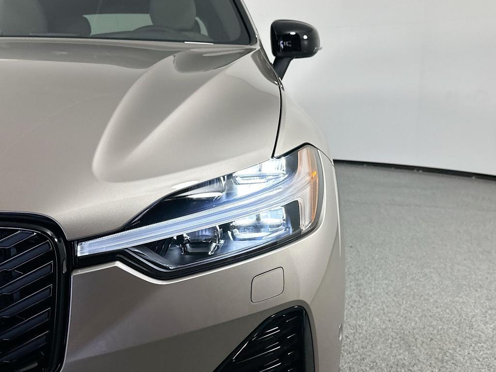 new 2026 Volvo XC60 car, priced at $57,985