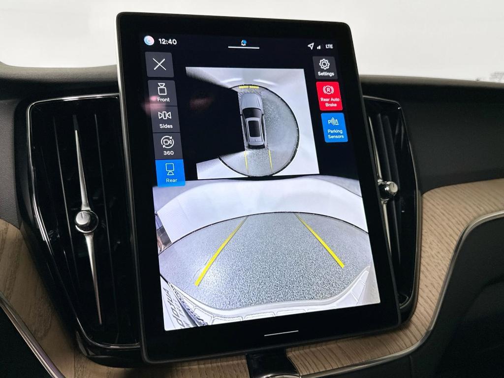 new 2026 Volvo XC60 car, priced at $57,985