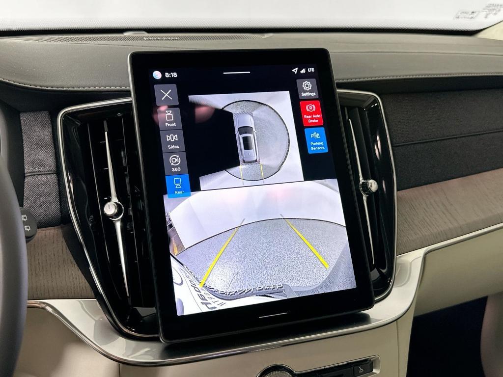 new 2026 Volvo XC90 car, priced at $75,155