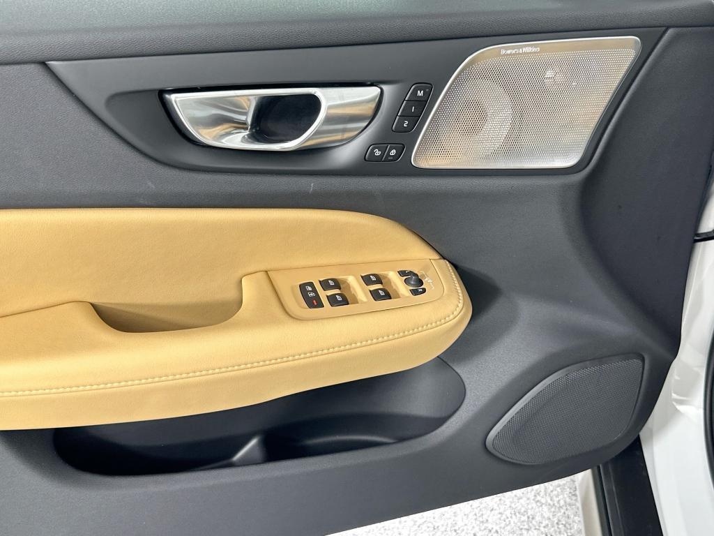 new 2026 Volvo V60 Cross Country car, priced at $63,975