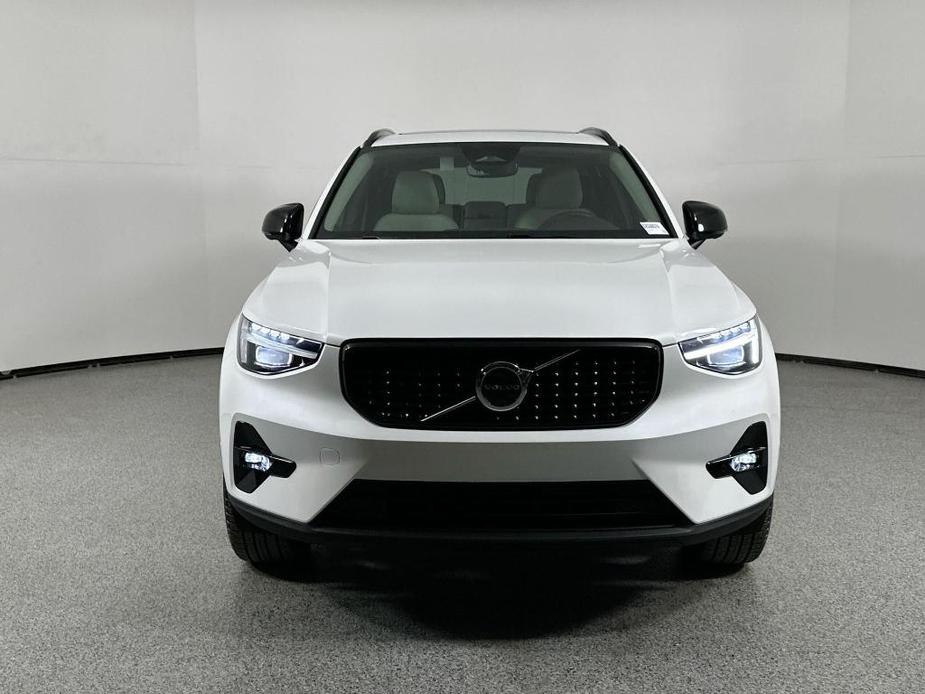 new 2025 Volvo XC40 car, priced at $49,500