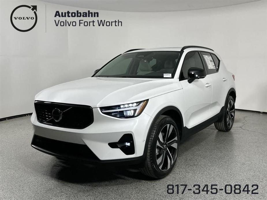 new 2025 Volvo XC40 car, priced at $49,500