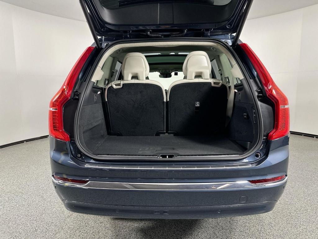 new 2025 Volvo XC90 car, priced at $71,442