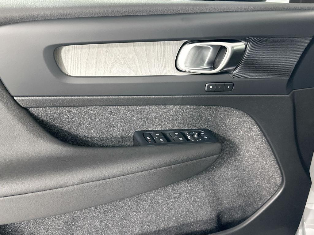 new 2026 Volvo XC40 car, priced at $43,295