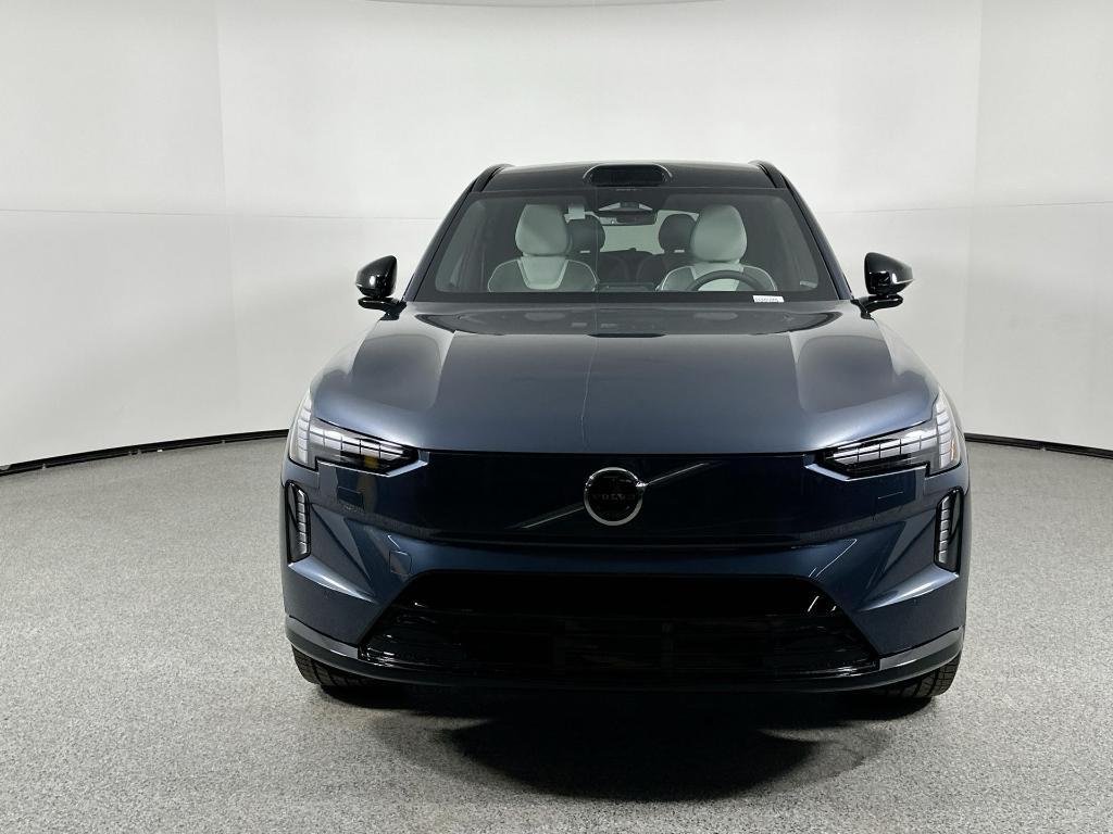 new 2025 Volvo EX90 car, priced at $75,994