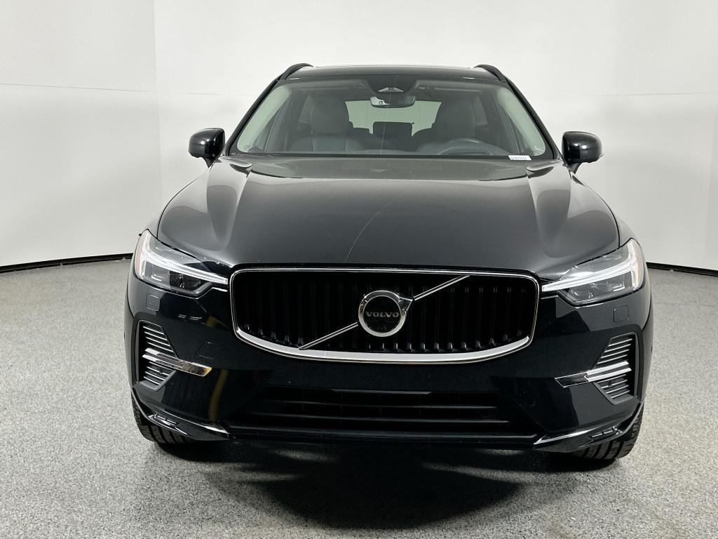 used 2022 Volvo XC60 car, priced at $33,660