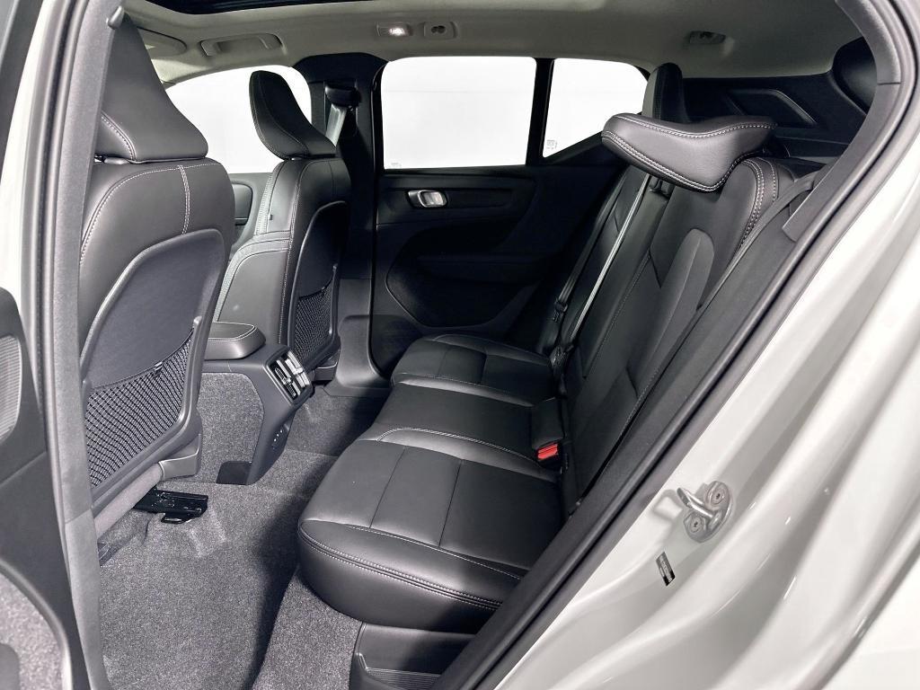 new 2025 Volvo XC40 car, priced at $42,815