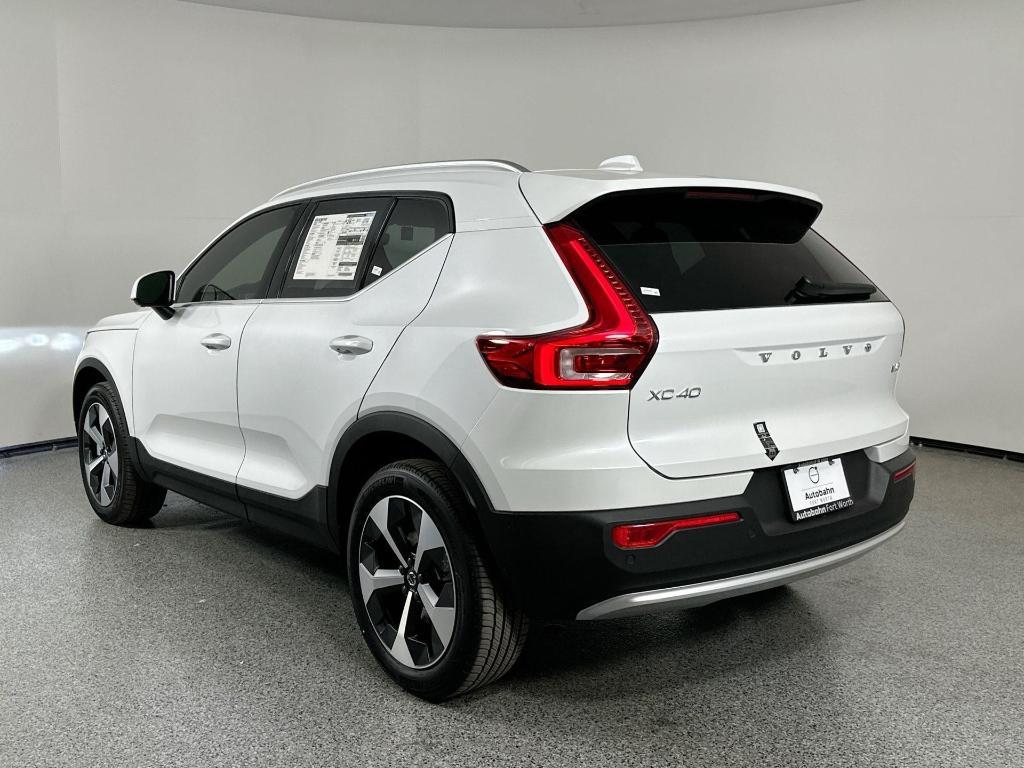 new 2025 Volvo XC40 car, priced at $46,815