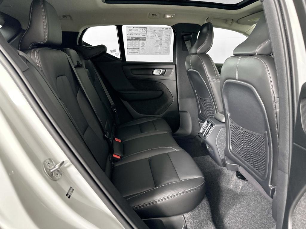 new 2025 Volvo XC40 car, priced at $41,544