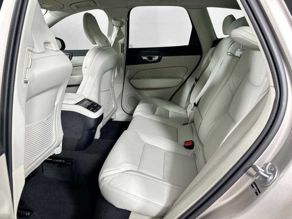 new 2025 Volvo XC60 car, priced at $59,660