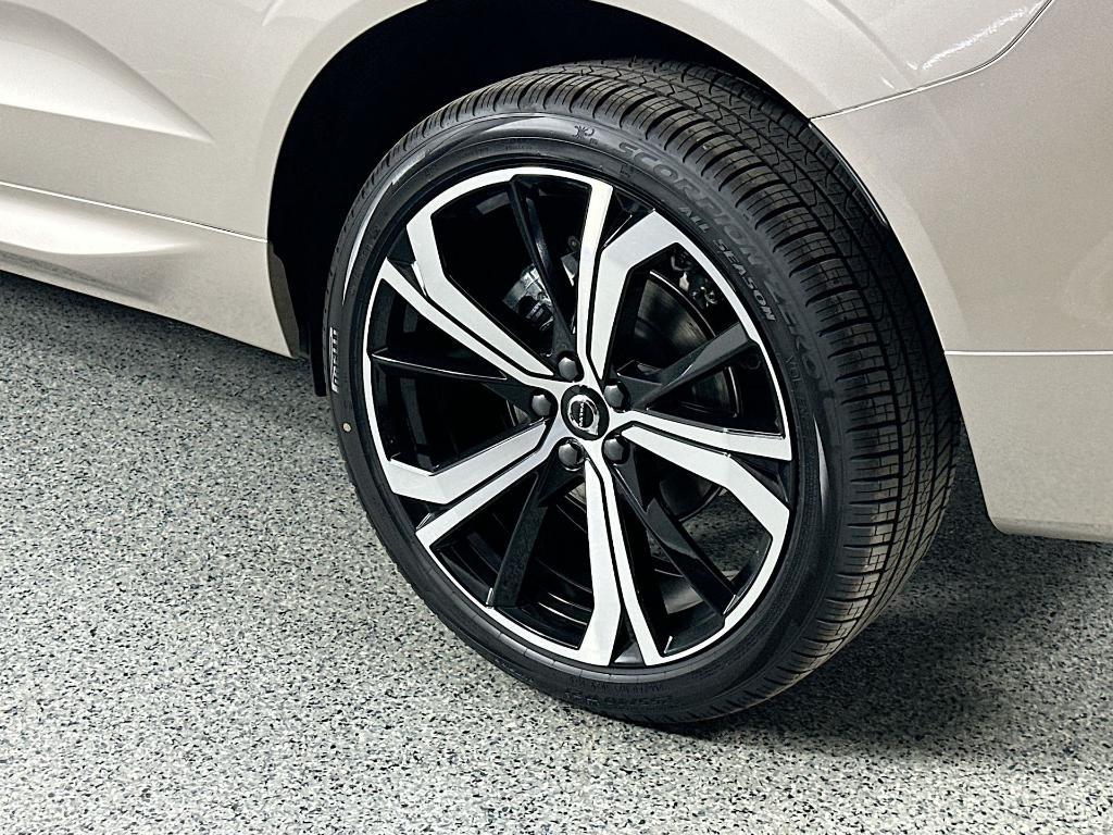 new 2025 Volvo XC60 car, priced at $53,441