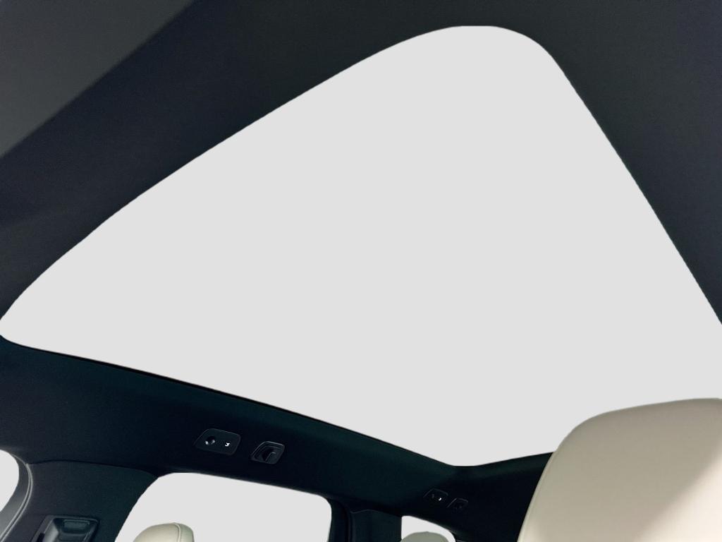 new 2025 Volvo EX90 car, priced at $76,675