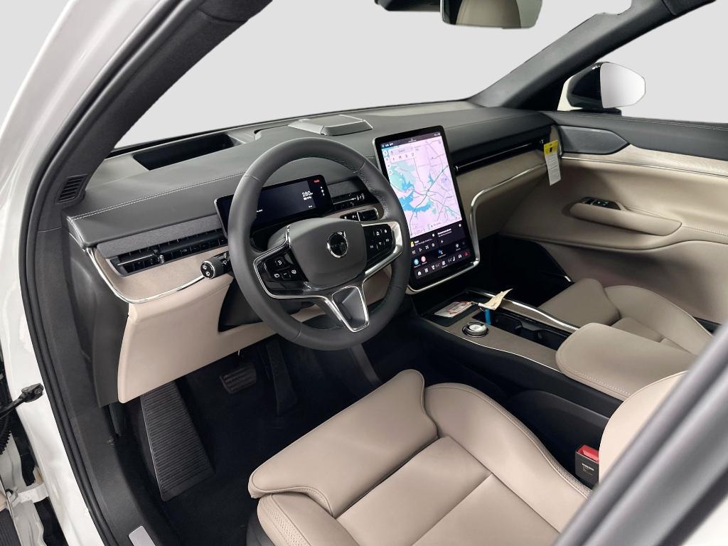 new 2025 Volvo EX90 car, priced at $76,675