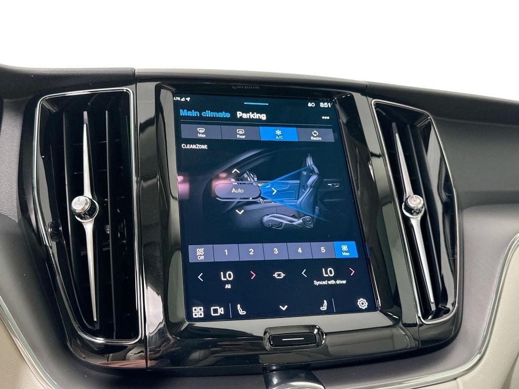 new 2025 Volvo XC60 car, priced at $48,360