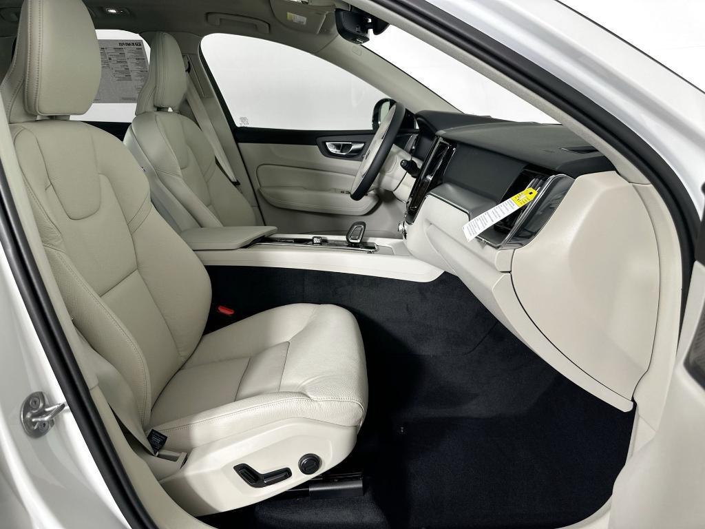 new 2025 Volvo XC60 car, priced at $55,385