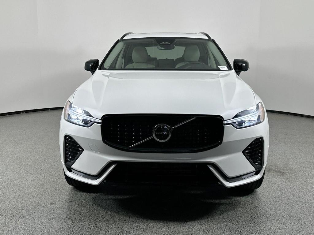 new 2025 Volvo XC60 car, priced at $48,360