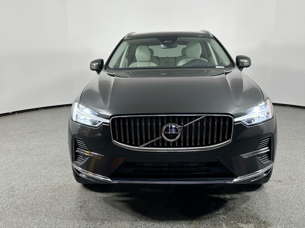 used 2022 Volvo XC60 car, priced at $35,991