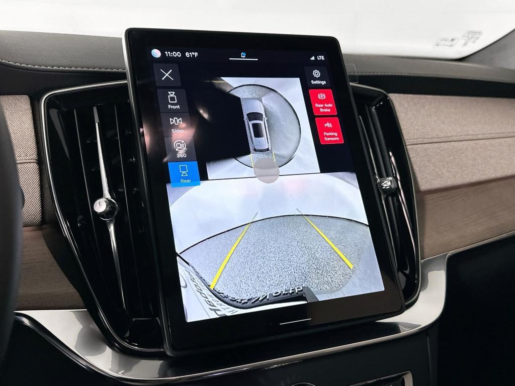 new 2025 Volvo XC90 Plug-In Hybrid car, priced at $78,805