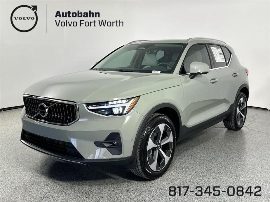 new 2025 Volvo XC40 car, priced at $46,991