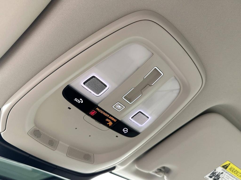used 2023 Volvo XC60 car, priced at $33,124
