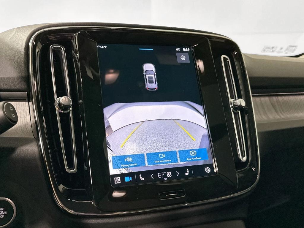 new 2025 Volvo XC40 car, priced at $37,561
