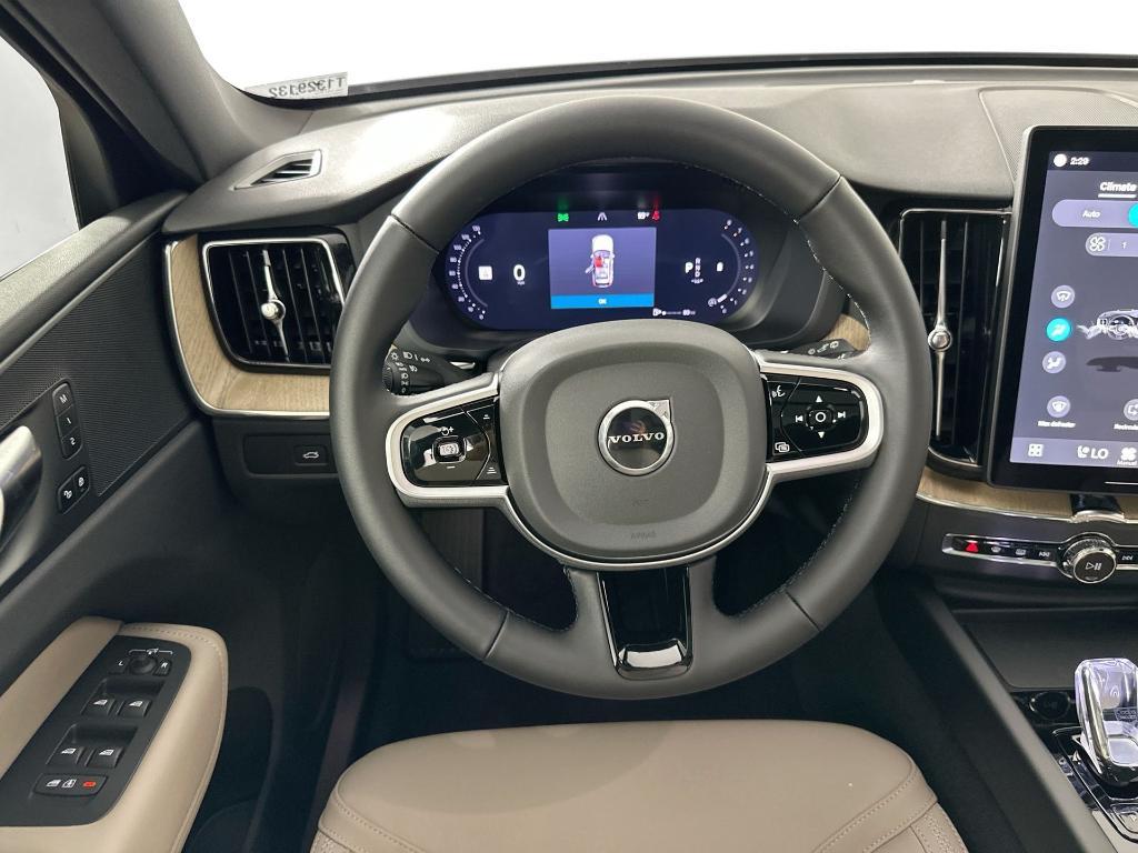 new 2026 Volvo XC60 car, priced at $55,485
