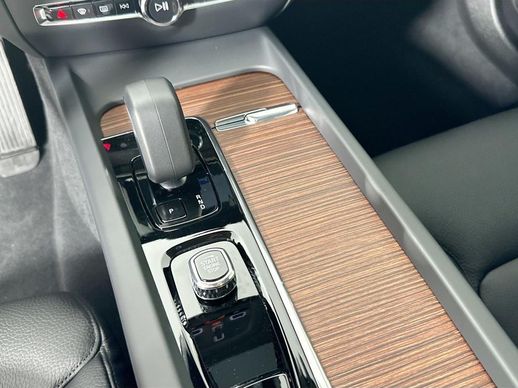 new 2024 Volvo S60 car, priced at $43,112