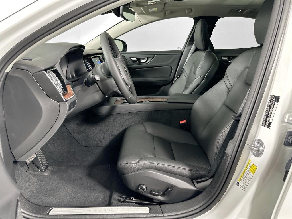 new 2024 Volvo S60 car, priced at $43,112
