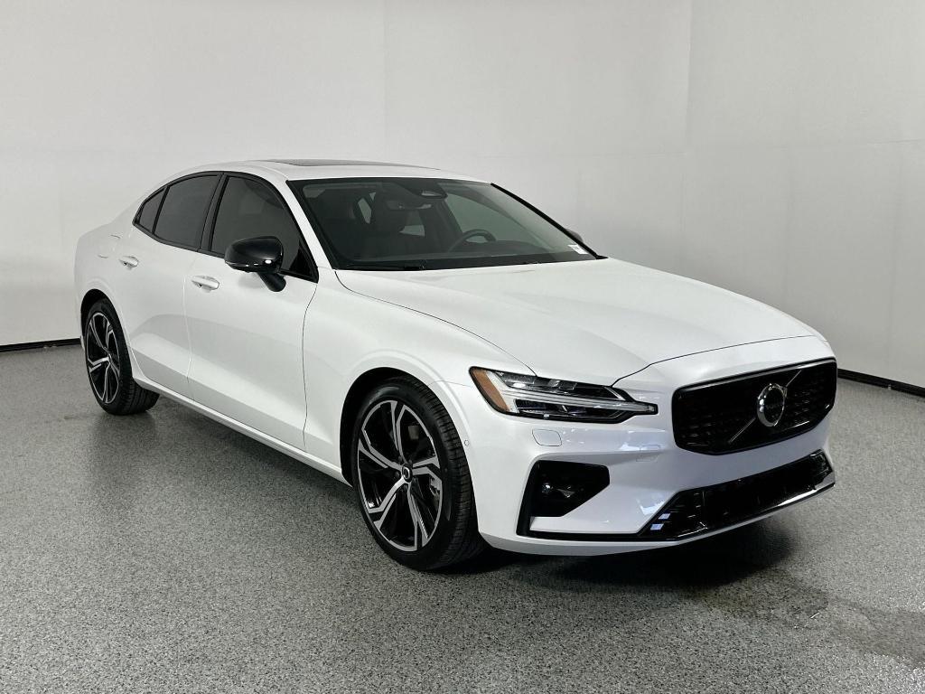 new 2024 Volvo S60 car, priced at $43,112