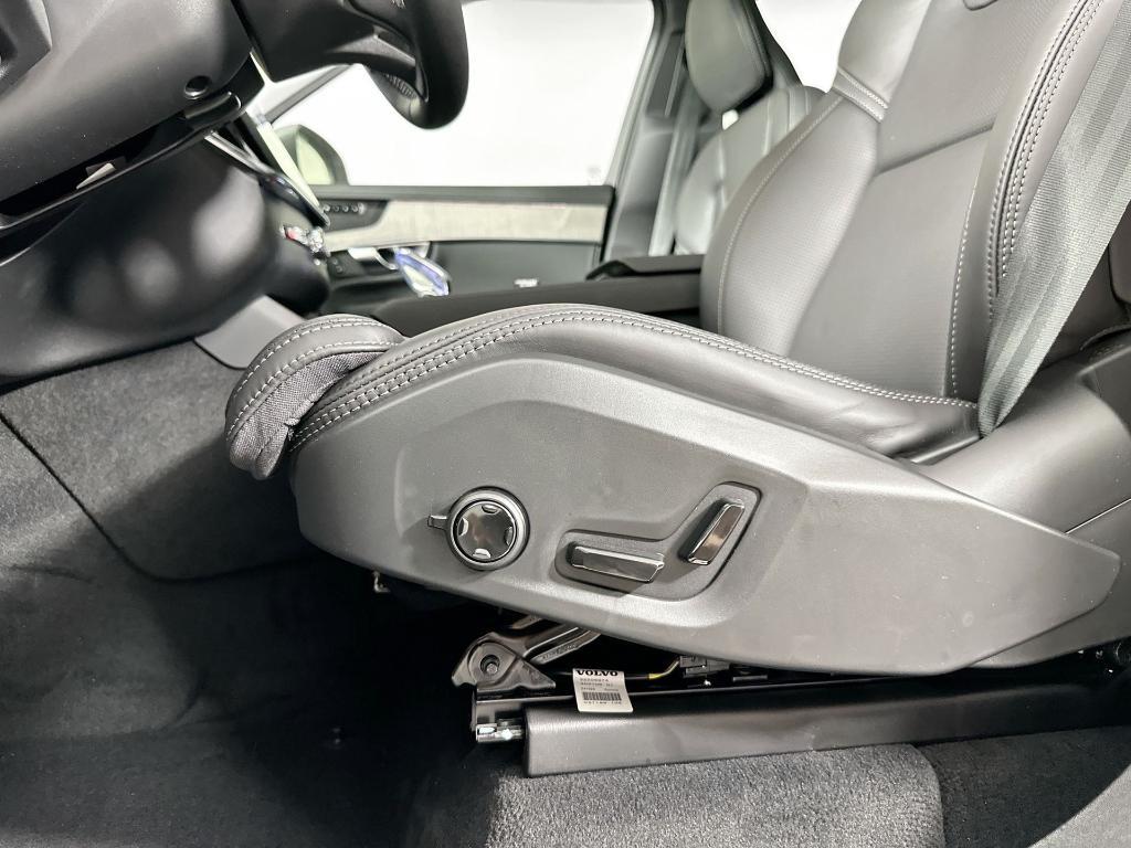new 2025 Volvo XC90 Plug-In Hybrid car, priced at $74,941