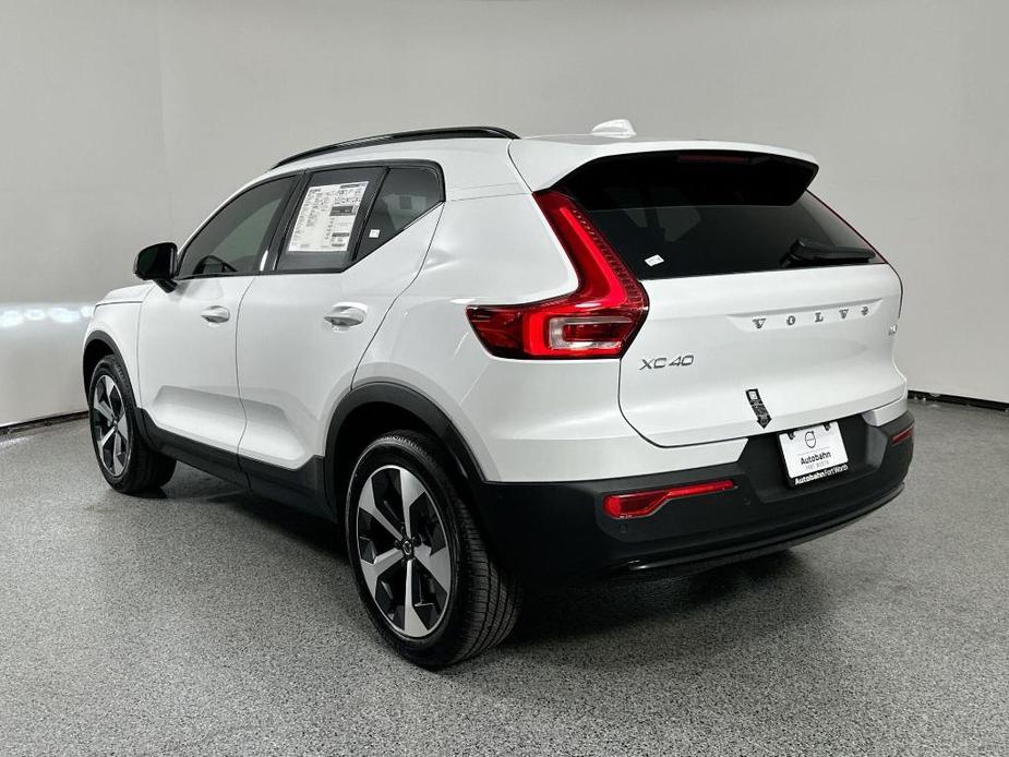 new 2025 Volvo XC40 car, priced at $46,815