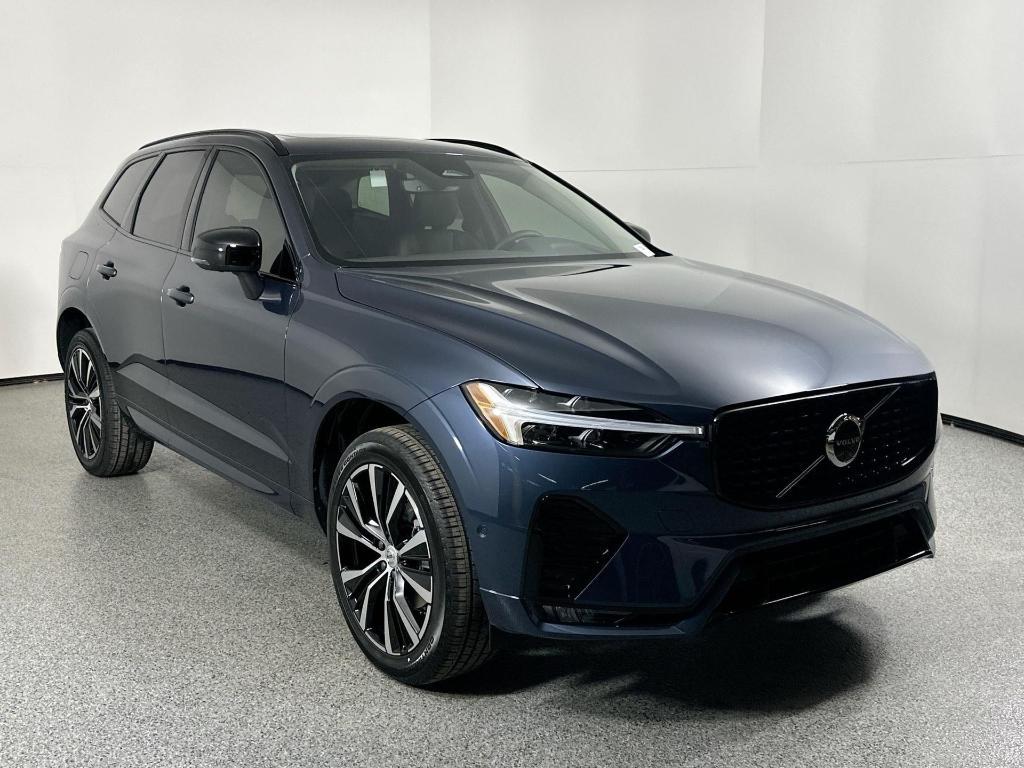 new 2025 Volvo XC60 car, priced at $52,110