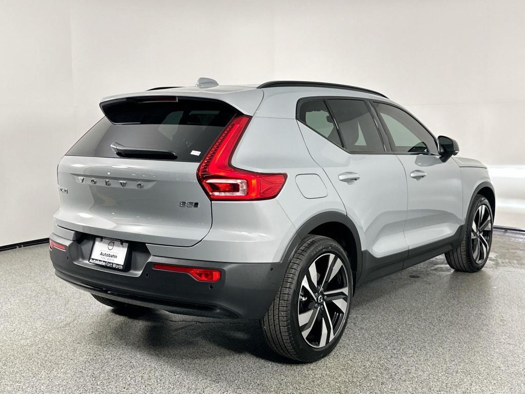 new 2026 Volvo XC40 car