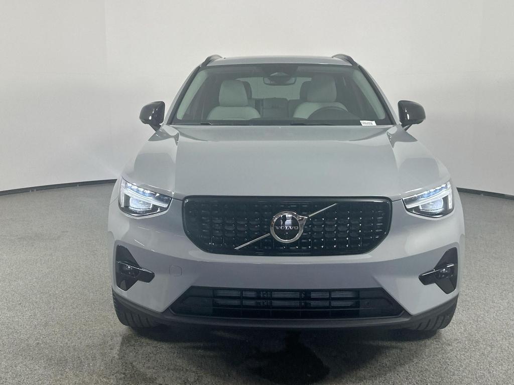 new 2026 Volvo XC40 car