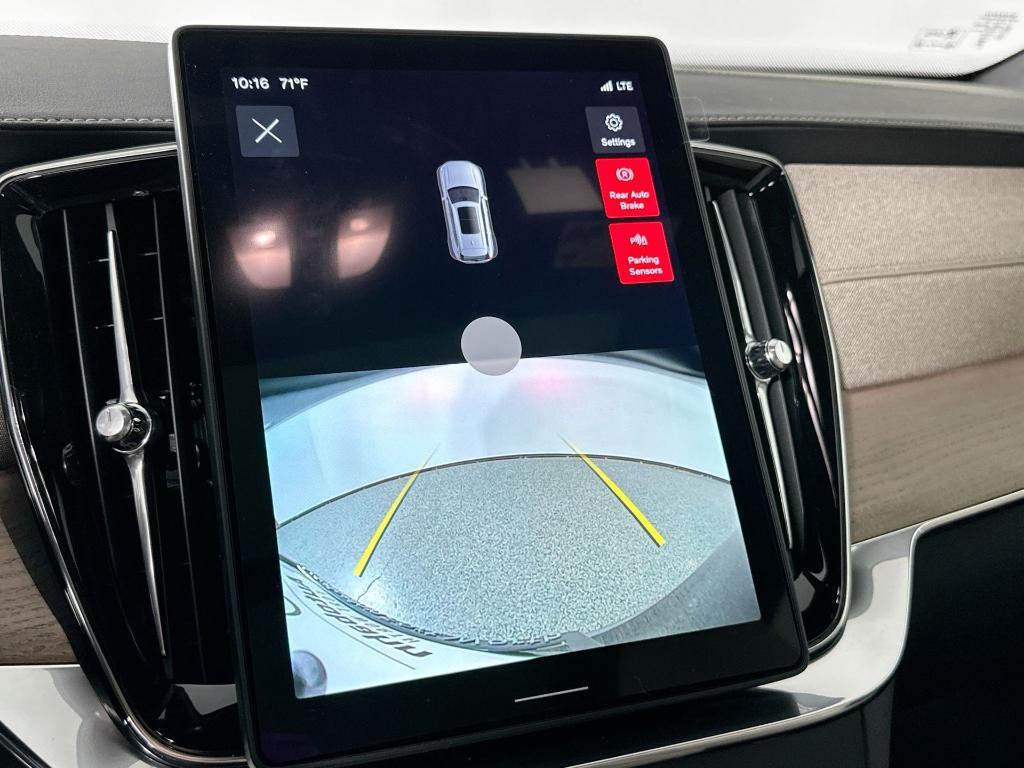 new 2025 Volvo XC90 Plug-In Hybrid car, priced at $76,885