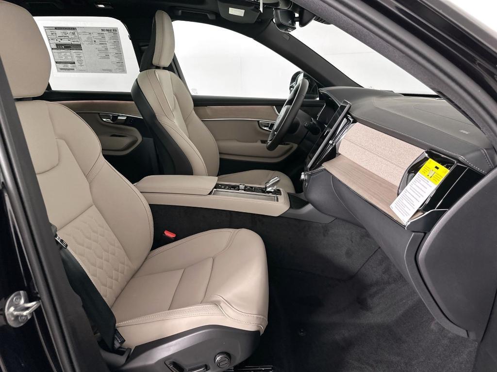 new 2025 Volvo XC90 Plug-In Hybrid car, priced at $76,885